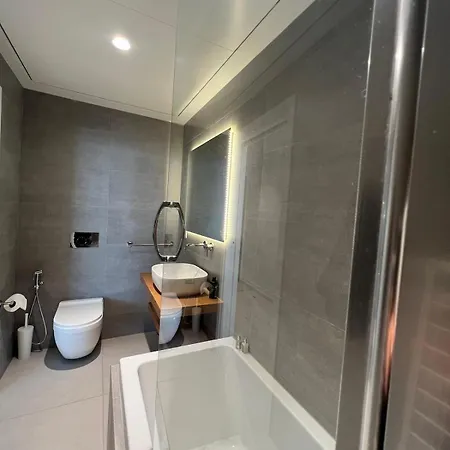 Mercury Tower High End 1bdr Flat